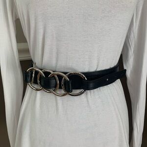 GUESS ladies Black leather belt with guess engraved buckle Size large LNWOT